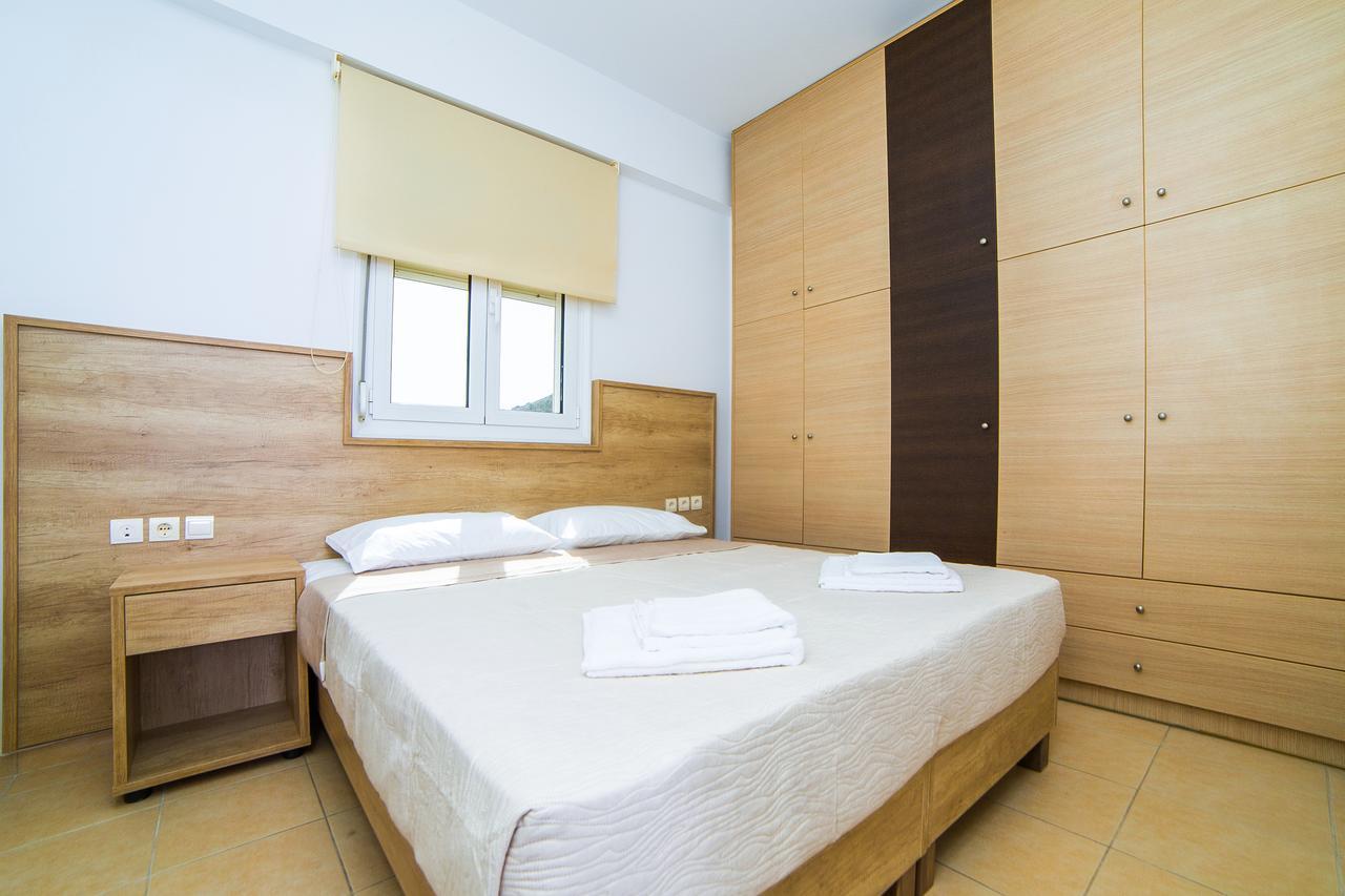Eva Apartments 코우툴로파리 외부 사진