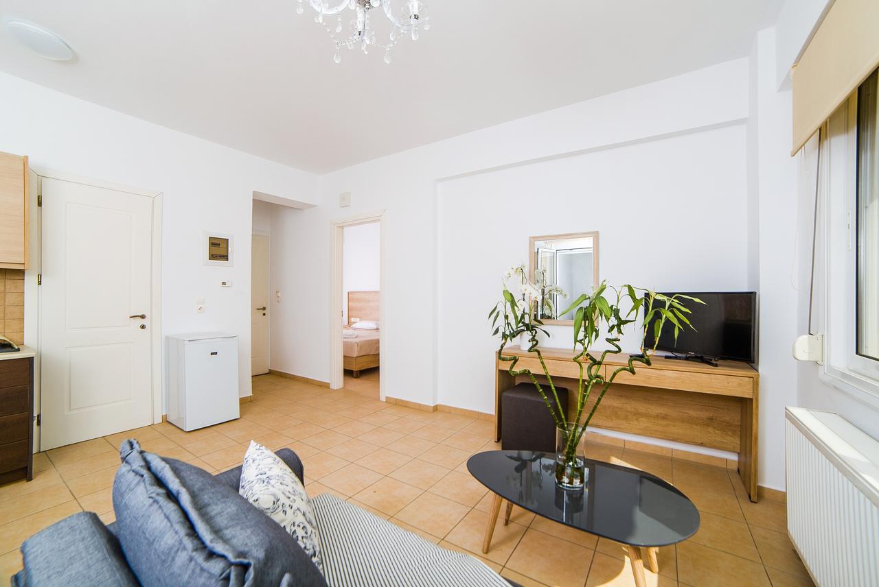 Eva Apartments 코우툴로파리 외부 사진