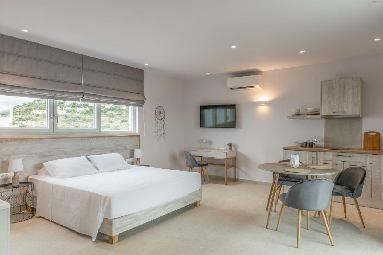 Eva Apartments 코우툴로파리 외부 사진